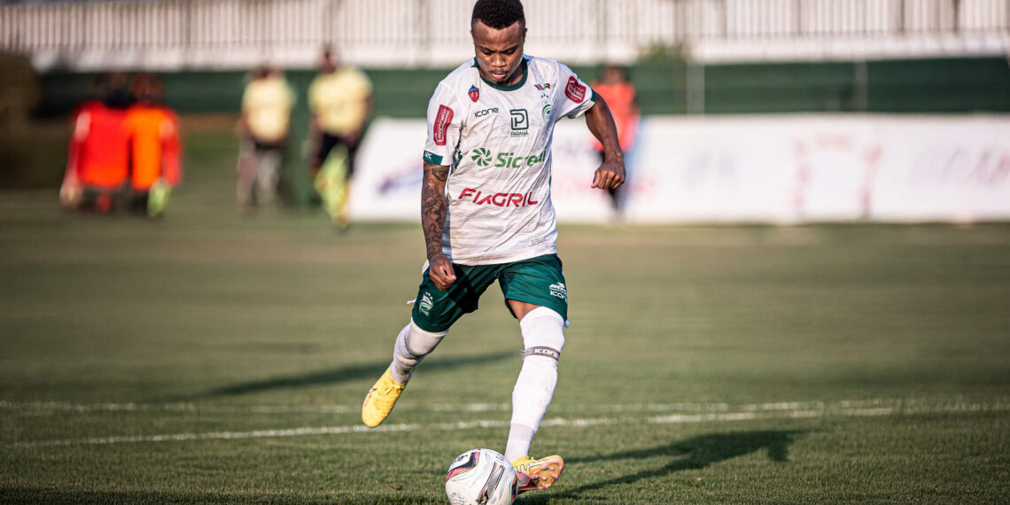 Reforço Conhecido: Erik Retorna para Brilhar no Verdão