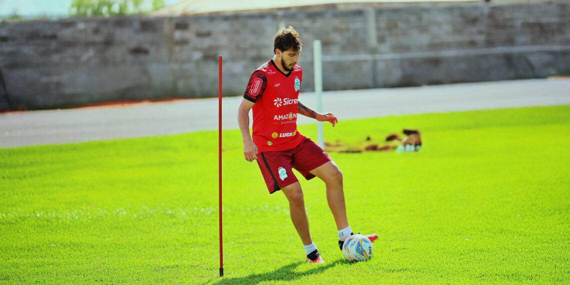 João Miquelim é o novo reforço do Luverdense Esporte Clube