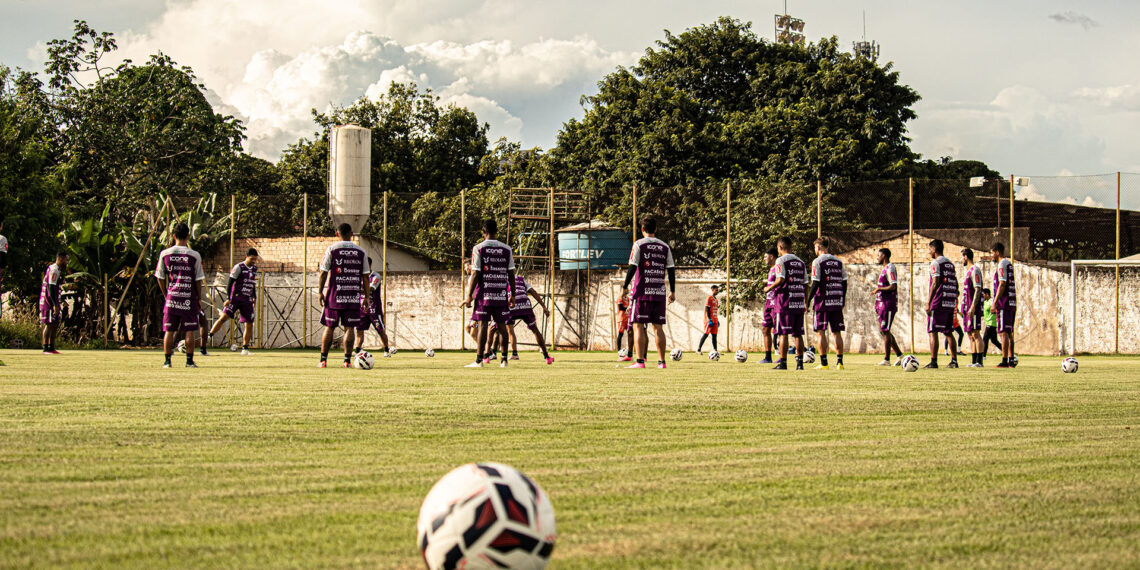 Luverdense embarca rumo a Goiânia para estreia na Série D 2025